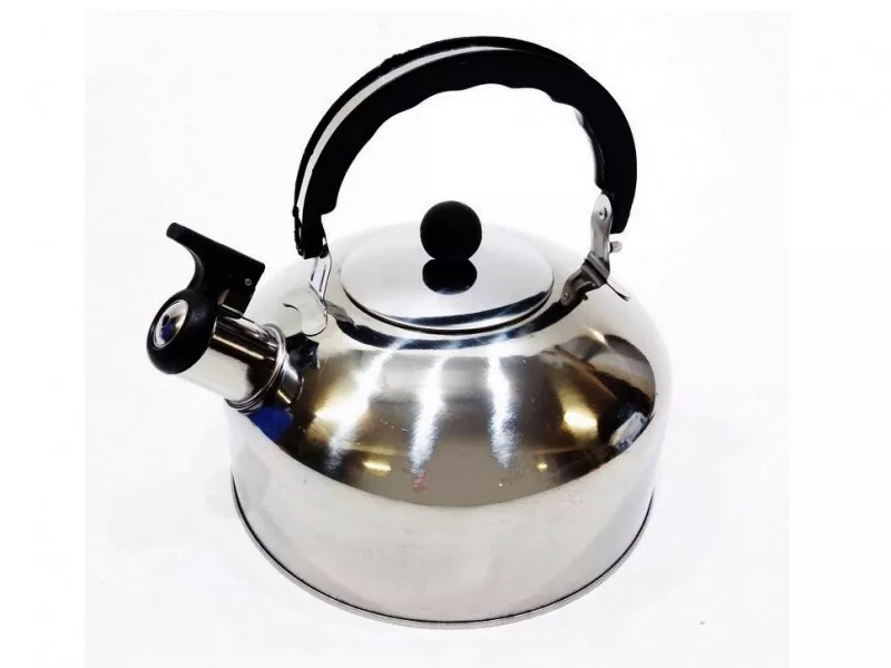 Снимка на Голям метален чайник - 2.7 литра
