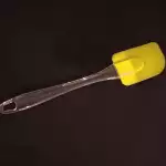 Снимка на Силиконова лопатка (шпатула) за заглаждане с цвят Жълт