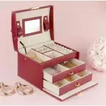 Снимка на Луксозна кутия за бижута и часовници с цвят Тъмно червен